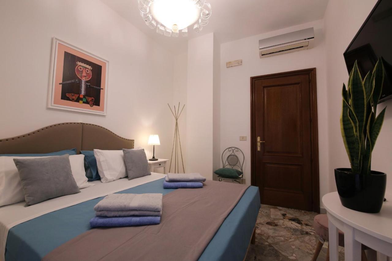 Cavour & Savoia Hotell Bari Exteriör bild